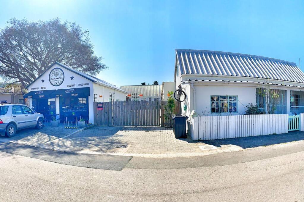 The Town House - Lower Knysna Central Dış mekan fotoğraf
